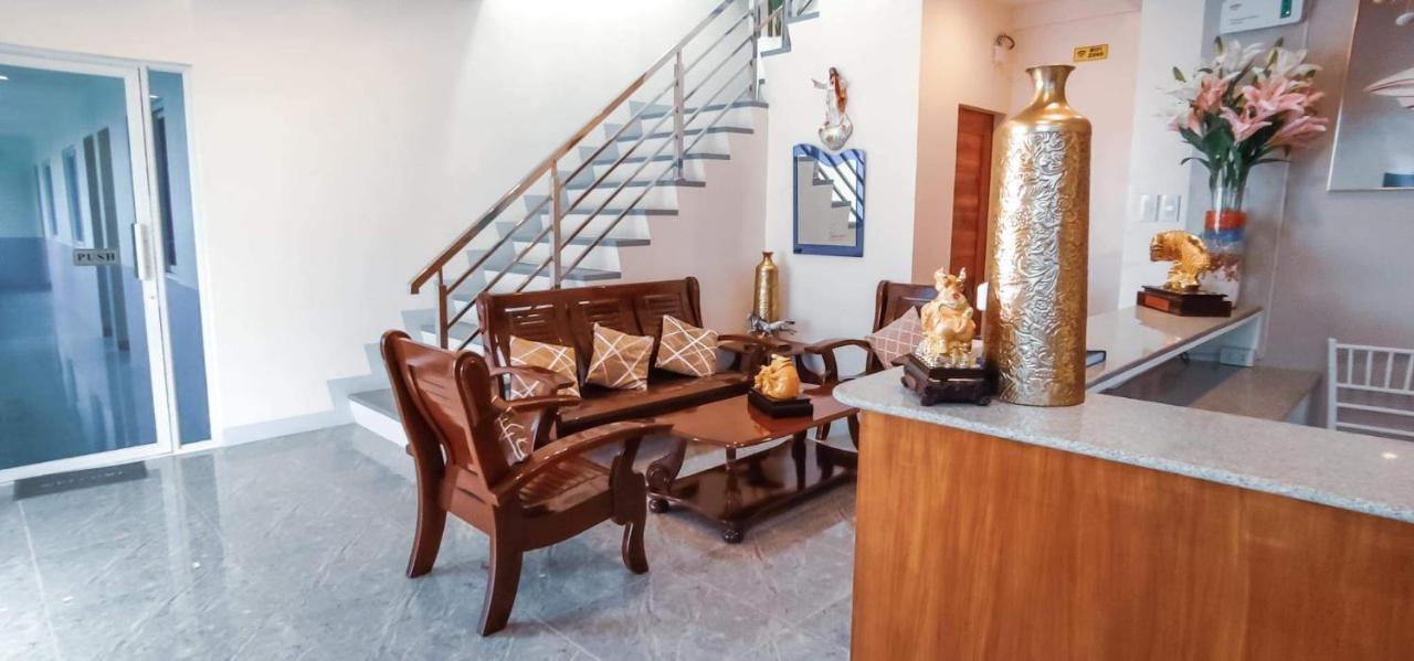Elnora Delmar Travellers Inn Siquijor Bagian luar foto