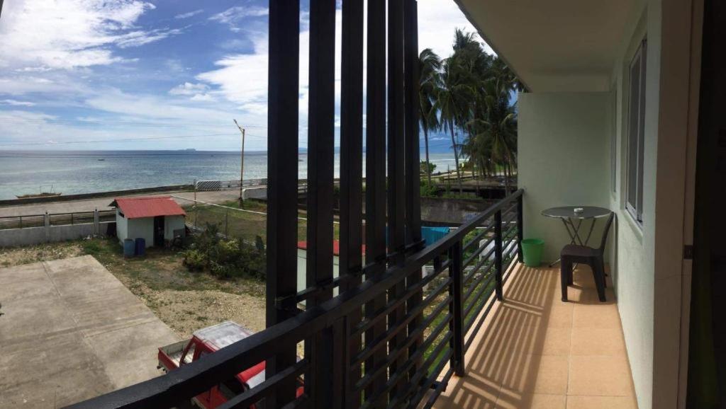 Elnora Delmar Travellers Inn Siquijor Bagian luar foto